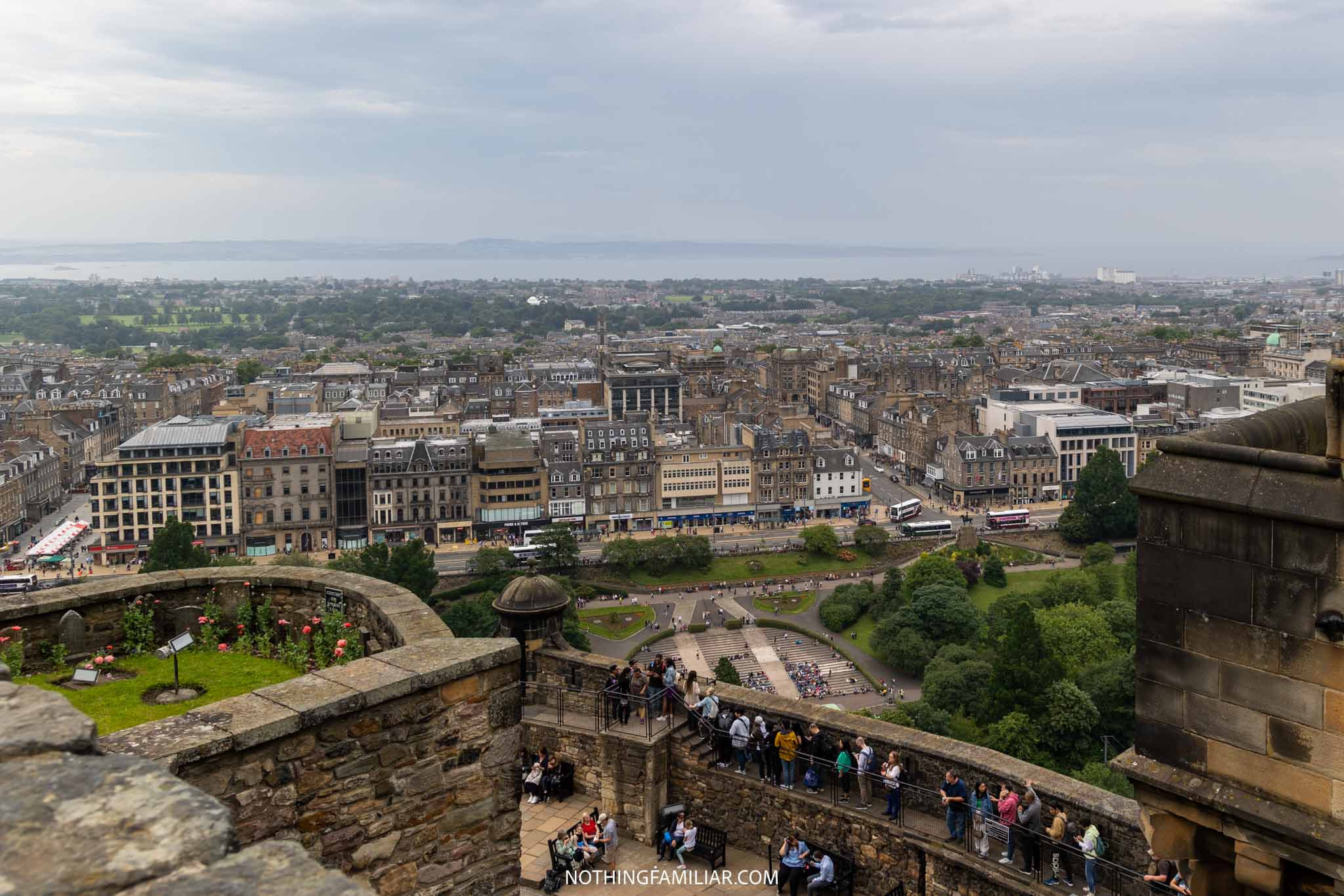 Best Time to Visit Edinburgh Castle & 5 Tips From Our Visit